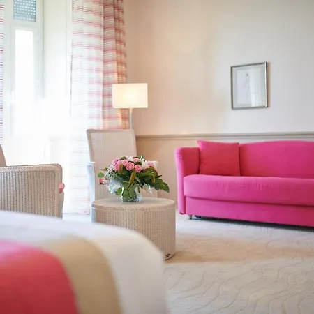 فندق Bleues Royal Westminster مينتون