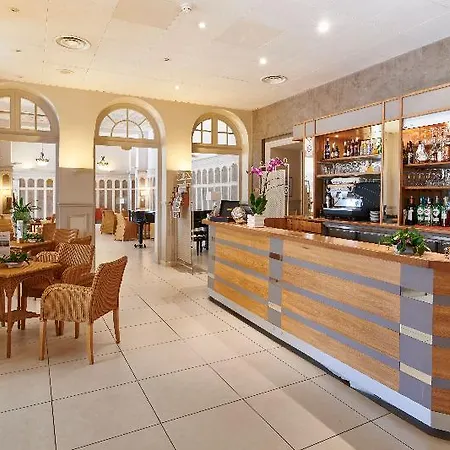 Bleues Royal Westminster 3*