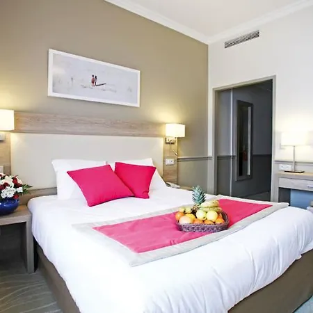 Bleues Royal Westminster فندق