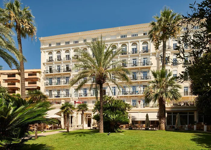 Bleues Royal Westminster فندق