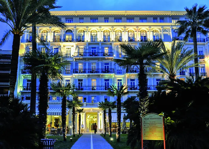 Bleues Royal Westminster فندق مينتون