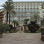 Bleues Royal Westminster Hotel