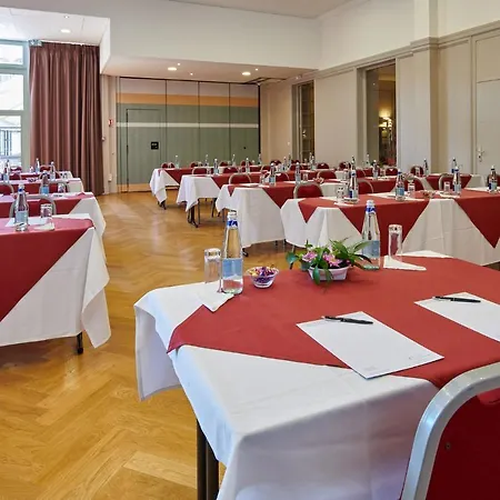 Bleues Royal Westminster Szálloda 3*